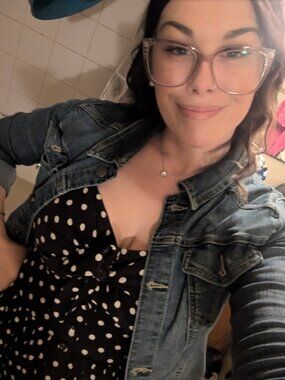 Meet your Posher, Tara.